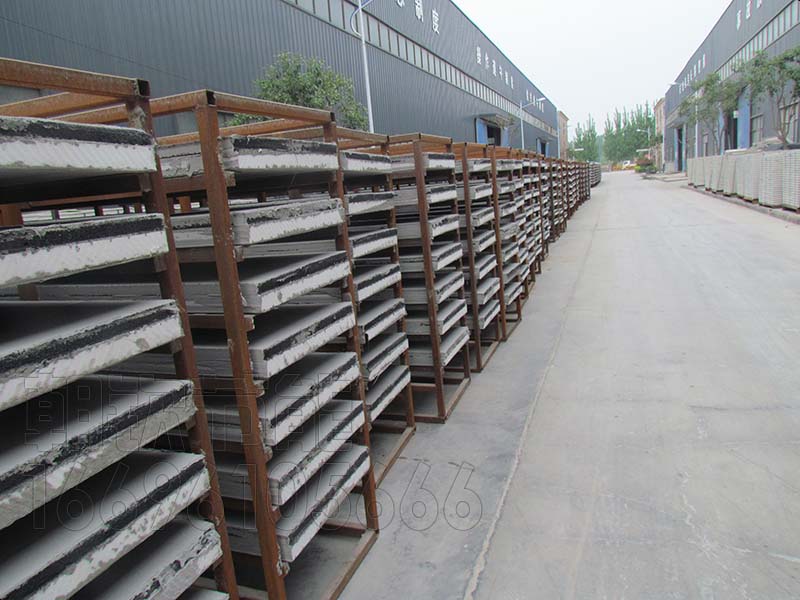 CQ免拆复合保温模板