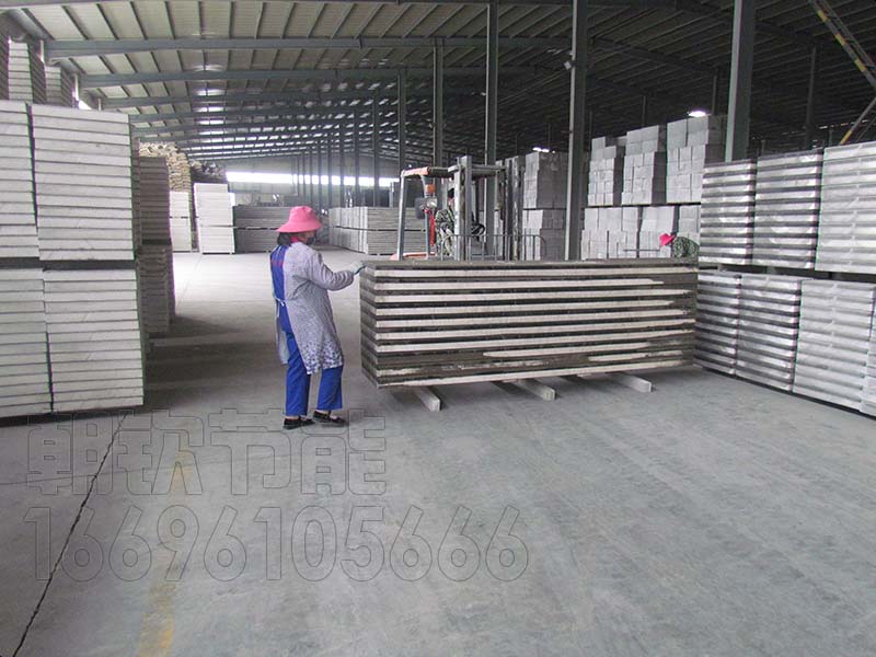 CQ免拆复合保温模板